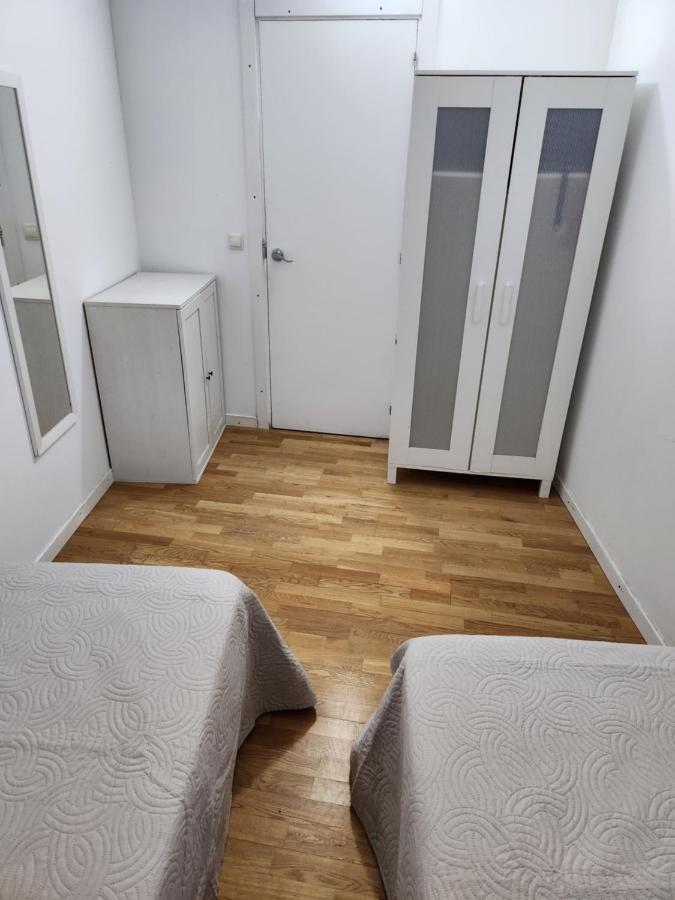 Hostel Pepe Viajes Madrid Exterior photo