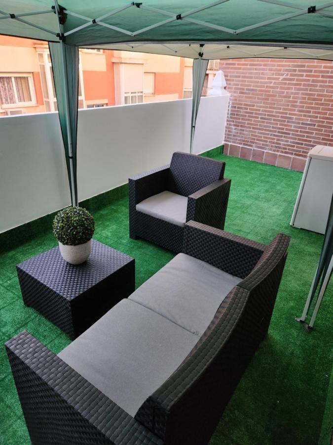 Hostel Pepe Viajes Madrid Exterior photo