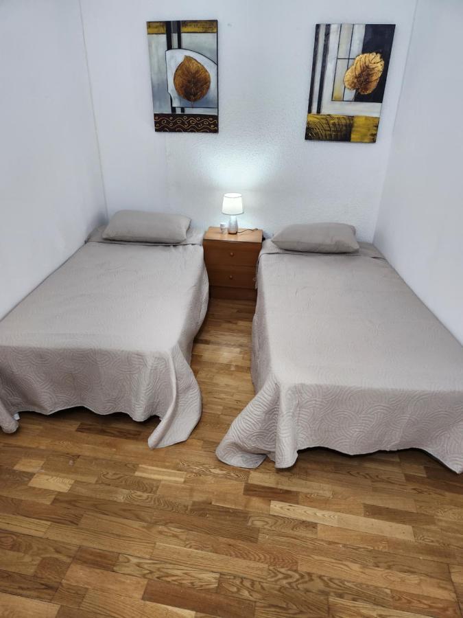Hostel Pepe Viajes Madrid Exterior photo