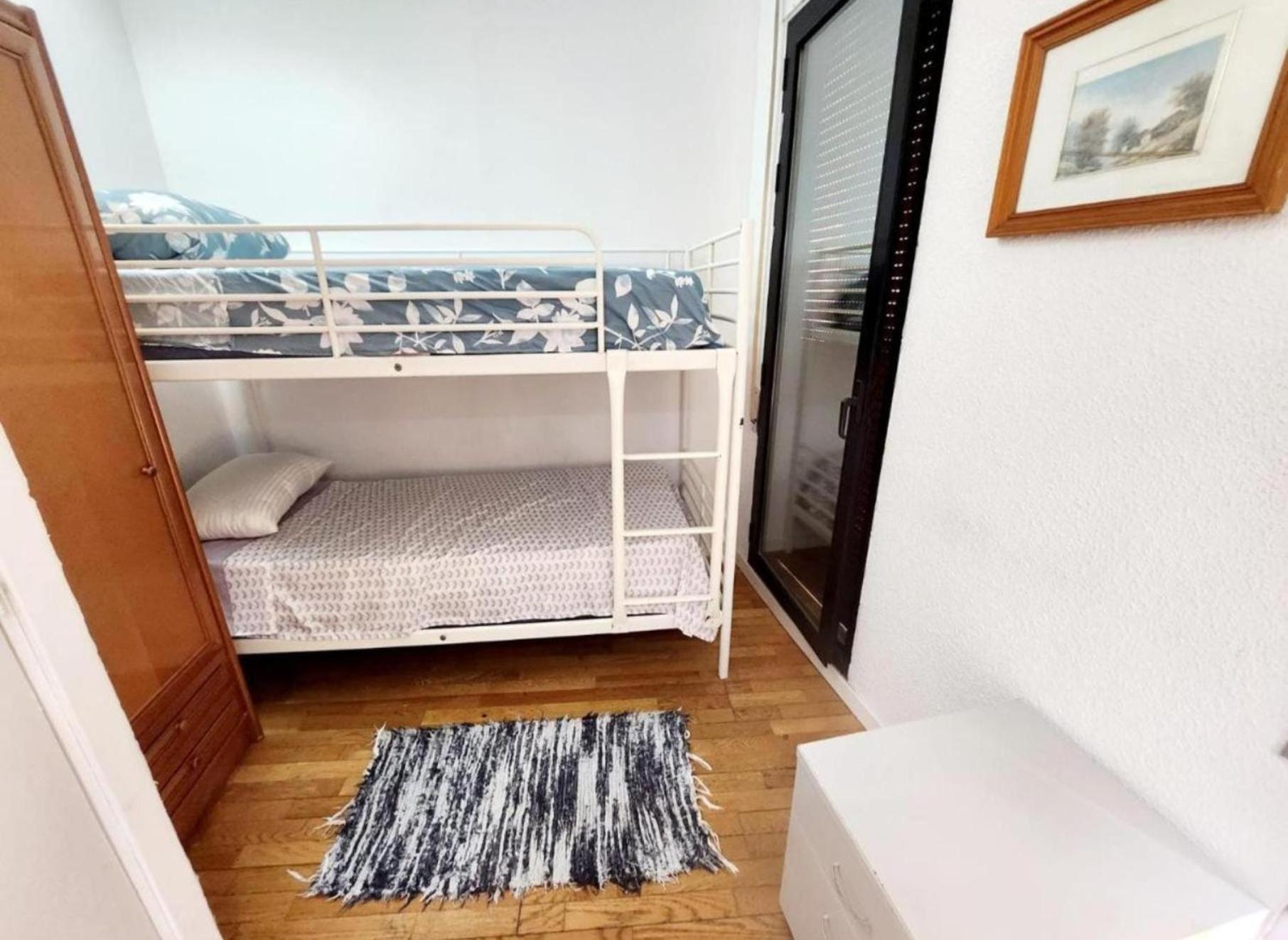Hostel Pepe Viajes Madrid Exterior photo
